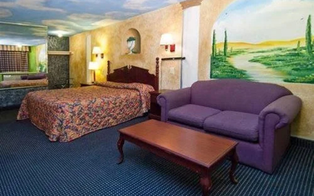 photo 3 of Merry Inn