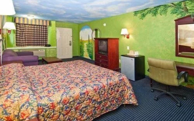 photo 4 of Merry Inn