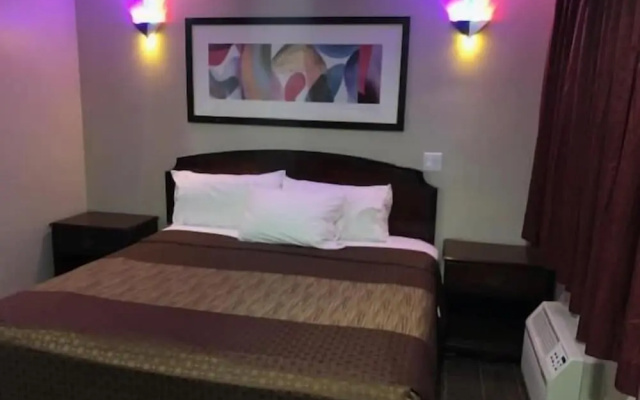 photo 5 of Mesa Motel