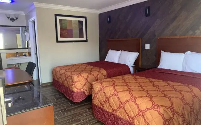 photo 5 of Mesa Motel