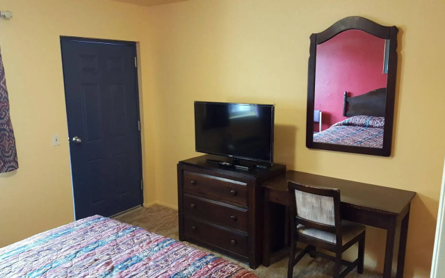 photo 4 of Mesa Oasis Inn Motel