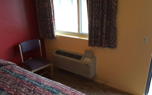 photo 5 of Mesa Oasis Inn Motel