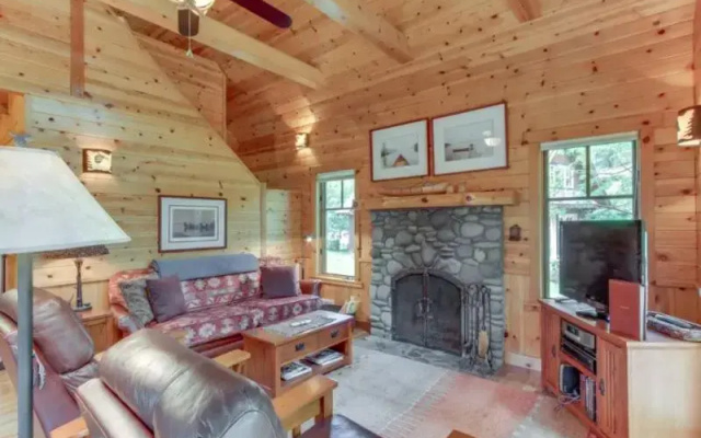 photo 3 of Metolius Cabin 10