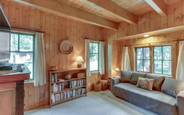 photo 3 of Metolius Cabin 6