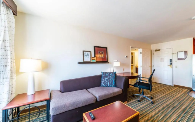 photo 4 of Metro PHX Upstairs 2bd sleeps 6 heated pool PETS ALLOWED