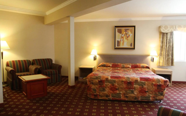 photo 3 of Metro Plaza Hotel