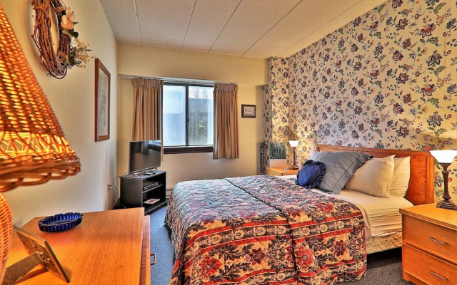 photo 5 of Mg 1a04 - Mountain Green 2br/1.5ba, Close To Mountain!