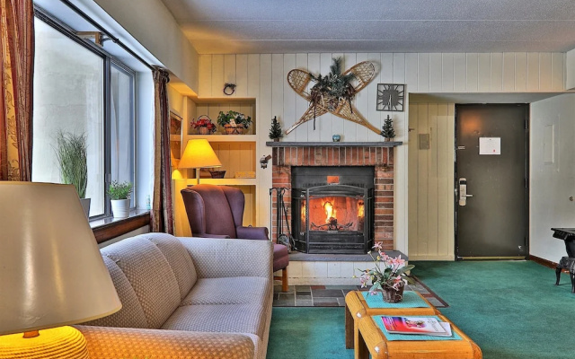 photo 5 of Mg 1c06 - Mountain Green 1br/1ba Condo W/ Hot Tub, Sauna & More!