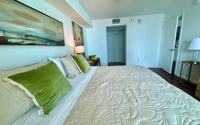 photo 3 of Miami Brickell unit Balcony Pool 1 pkg