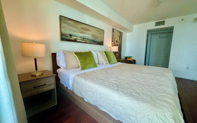 photo 4 of Miami Brickell unit Balcony Pool 1 pkg