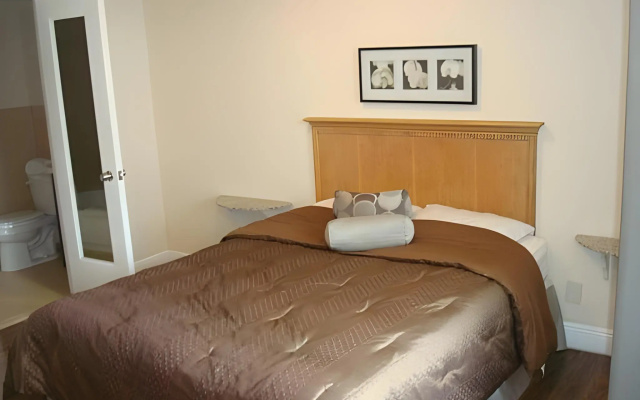 photo 2 of Miami Springs Inn