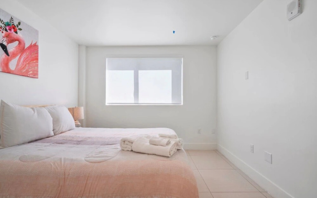 photo 5 of Miami Suite 103