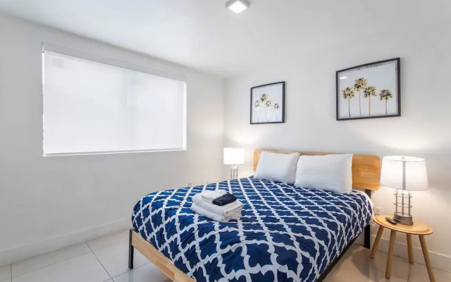 photo 2 of Miami Suite 308