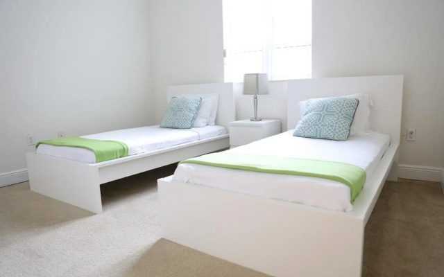 photo 4 of Miami Vacations Corporate Rentals