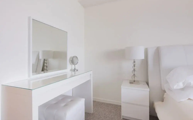 photo 2 of Miami Waterfront Apartments