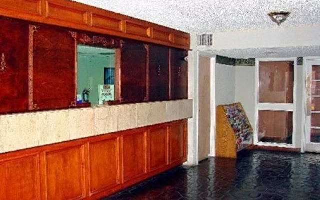 photo 2 of Motel 6 San Antonio TX  I-35 North Corridor