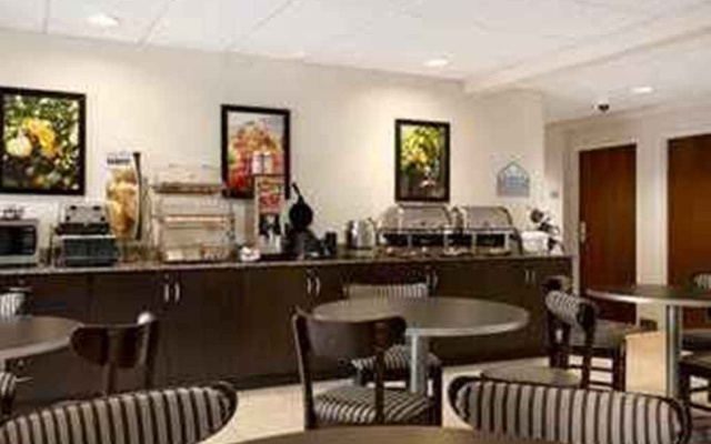 photo 3 of Microtel I And S Belle Chasse