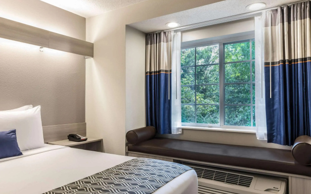 photo 5 of Microtel Inn & Suites by Wyndham Atlanta/Buckhead Area