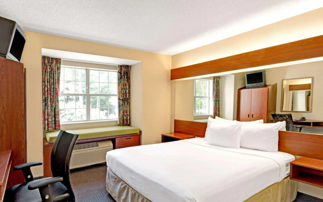 photo 4 of Microtel Inn & Suites by Wyndham Atlanta/Perimeter Center