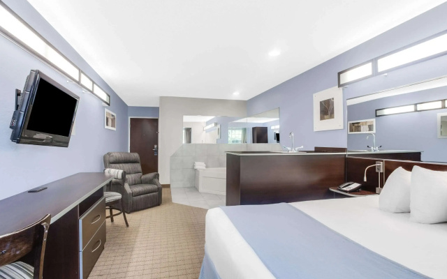 photo 2 of Microtel Inn & Suites by Wyndham Bath