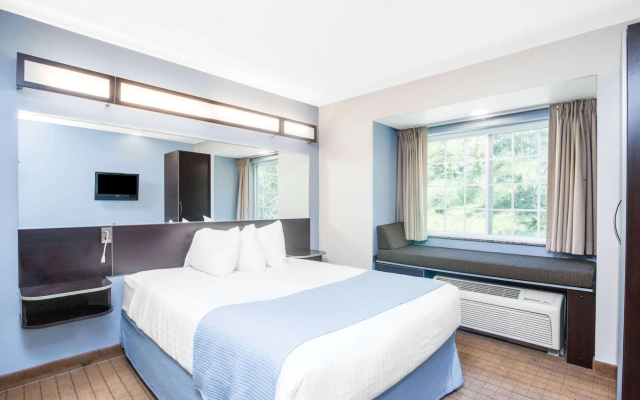 photo 3 of Microtel Inn & Suites by Wyndham Bath
