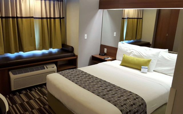photo 4 of Microtel Inn & Suites by Wyndham Bellevue/Omaha