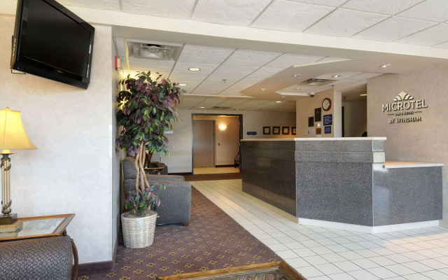 photo 2 of Microtel Inn and Suites by Wyndham MSP Airport Bloomington