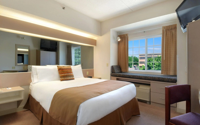 photo 3 of Microtel Inn and Suites by Wyndham MSP Airport Bloomington