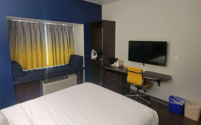 photo 4 of Microtel Inn & Suites by Wyndham Council Bluffs/Omaha