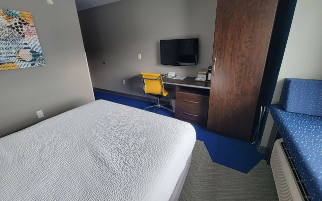 photo 5 of Microtel Inn & Suites by Wyndham Council Bluffs/Omaha