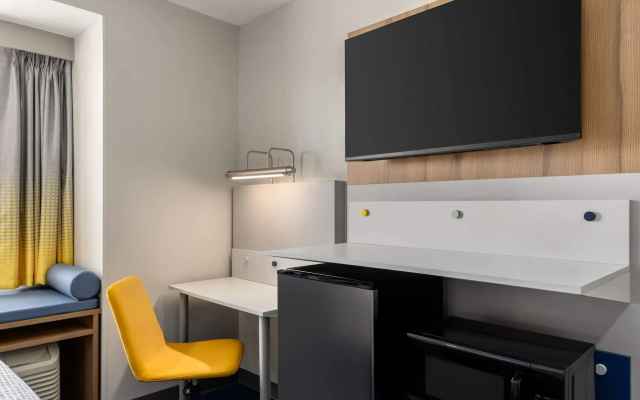 photo 4 of Microtel Inn & Suites by Wyndham Culpeper