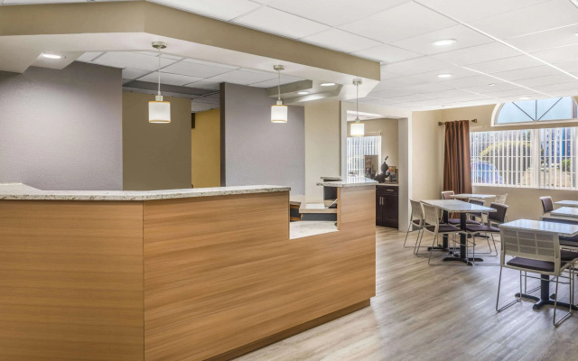 photo 2 of Microtel Inn & Suites by Wyndham Florence