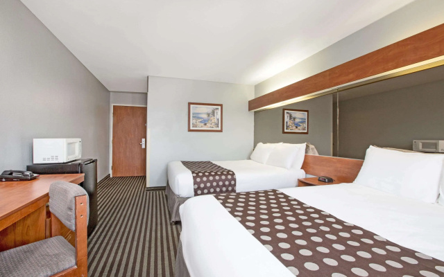 photo 4 of Microtel Inn & Suites by Wyndham Garland/Dallas