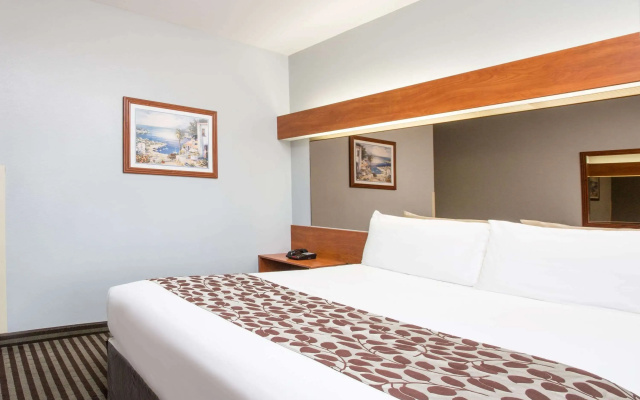 photo 5 of Microtel Inn & Suites by Wyndham Garland/Dallas
