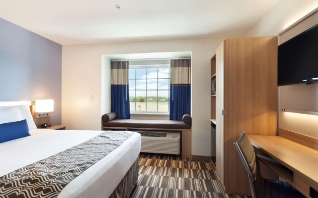 photo 4 of Microtel Inn & Suites By Wyndham Georgetown Delaware Beaches