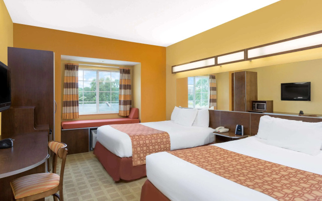 photo 4 of Microtel Inn & Suites by Wyndham Greenville/University Medic