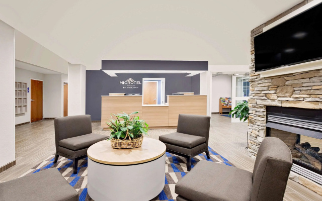 photo 2 of Microtel Inn & Suites by Wyndham Middletown