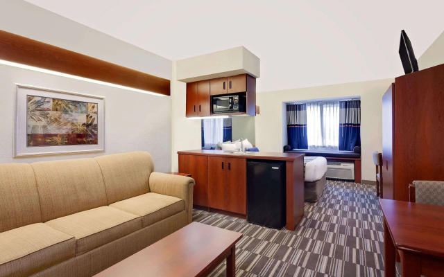 photo 4 of Microtel Inn & Suites by Wyndham Middletown
