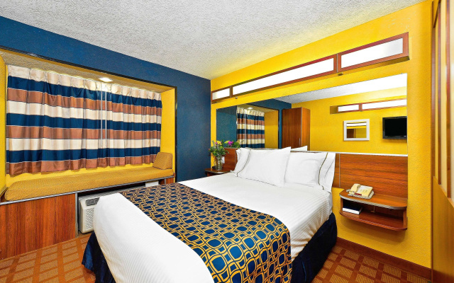 photo 3 of Microtel Inn & Suites by Wyndham New Braunfels