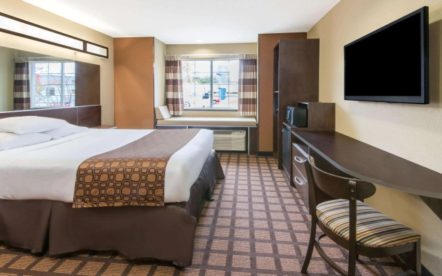 photo 2 of Microtel Inn & Suites by Wyndham North Canton