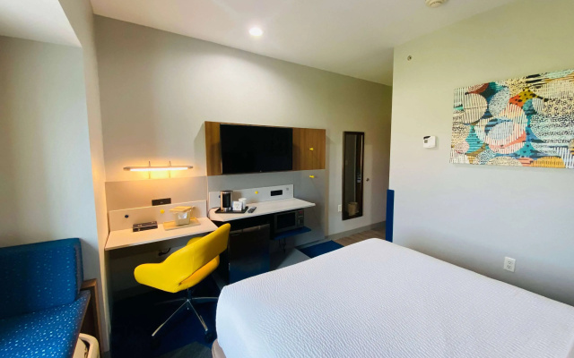 photo 5 of Microtel Inn & Suites by Wyndham Opelika