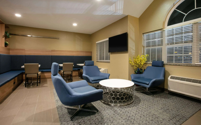 photo 2 of Microtel Inn & Suites By Wyndham Pecos