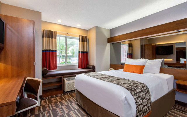 photo 4 of Microtel Inn & Suites by Wyndham Philadelphia Airport