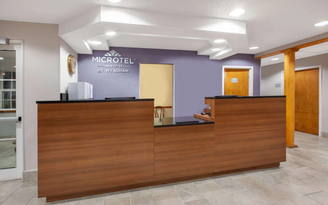 photo 2 of Microtel Inn & Suites by Wyndham Pittsburgh Airport