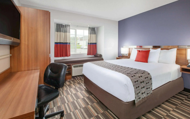 photo 5 of Microtel Inn & Suites by Wyndham Pittsburgh Airport