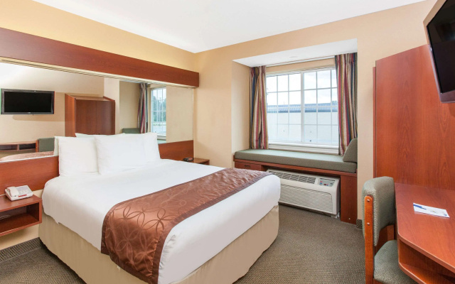 photo 5 of Microtel Inn & Suites by Wyndham Rogers
