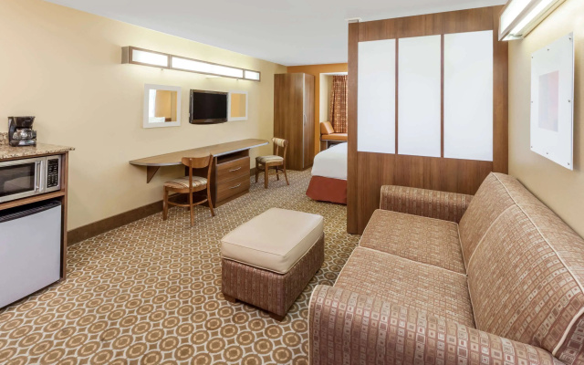 photo 4 of SureStay by Best Western South Bend