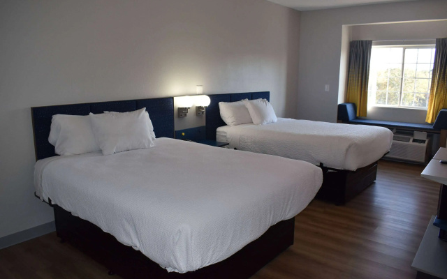 photo 4 of Microtel Inn & Suites by Wyndham Stockbridge/Atlanta I-75
