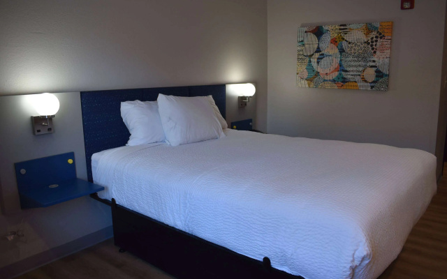 photo 5 of Microtel Inn & Suites by Wyndham Stockbridge/Atlanta I-75
