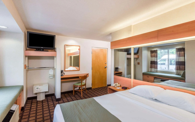 photo 3 of Microtel Inn & Suites by Wyndham Uncasville Casino Area